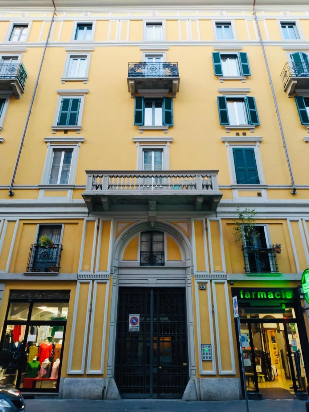 Comecasa Studio Vicino Stazione Centrale Milão Exterior foto